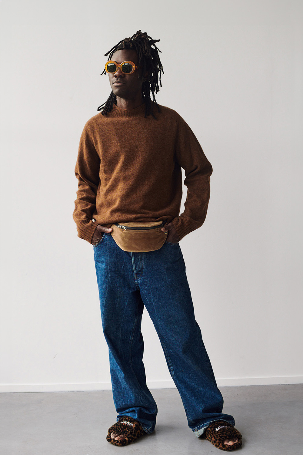Magic Belt Bag Tan in organic velvet