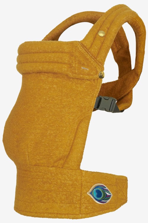 Gold baby carrier in a cashmere and silk blend