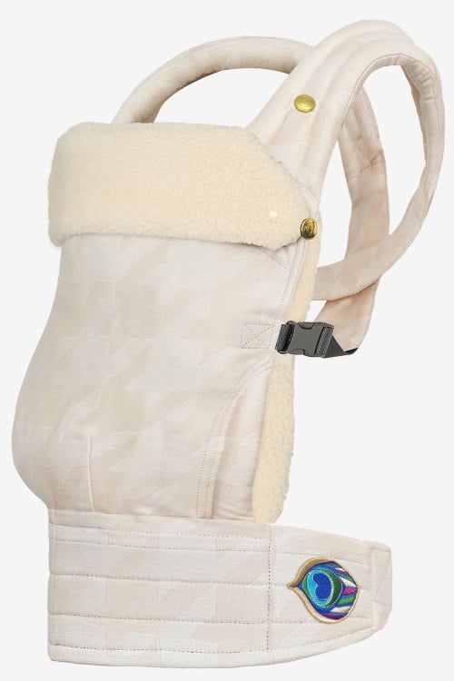 Ecru and white tweed baby carrier in a cotton and hemp blend with a light beige attachable insert in 100% lambskin